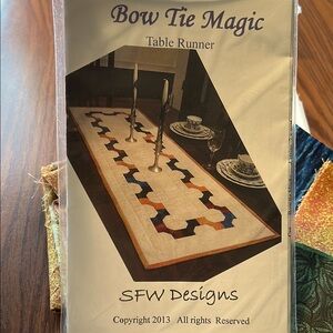 Bow Tie Magic Table Runner Kit